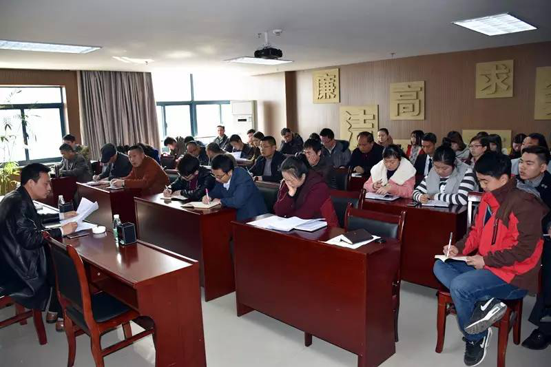 集團組織學習《2016年1月份區紀律審查情況通報》等文件精神