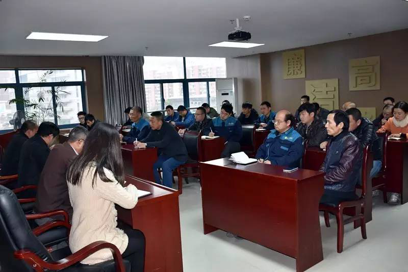 集團組織學習省紀委&ldquo;一通報一評論&rdquo;的通知》等文件精神