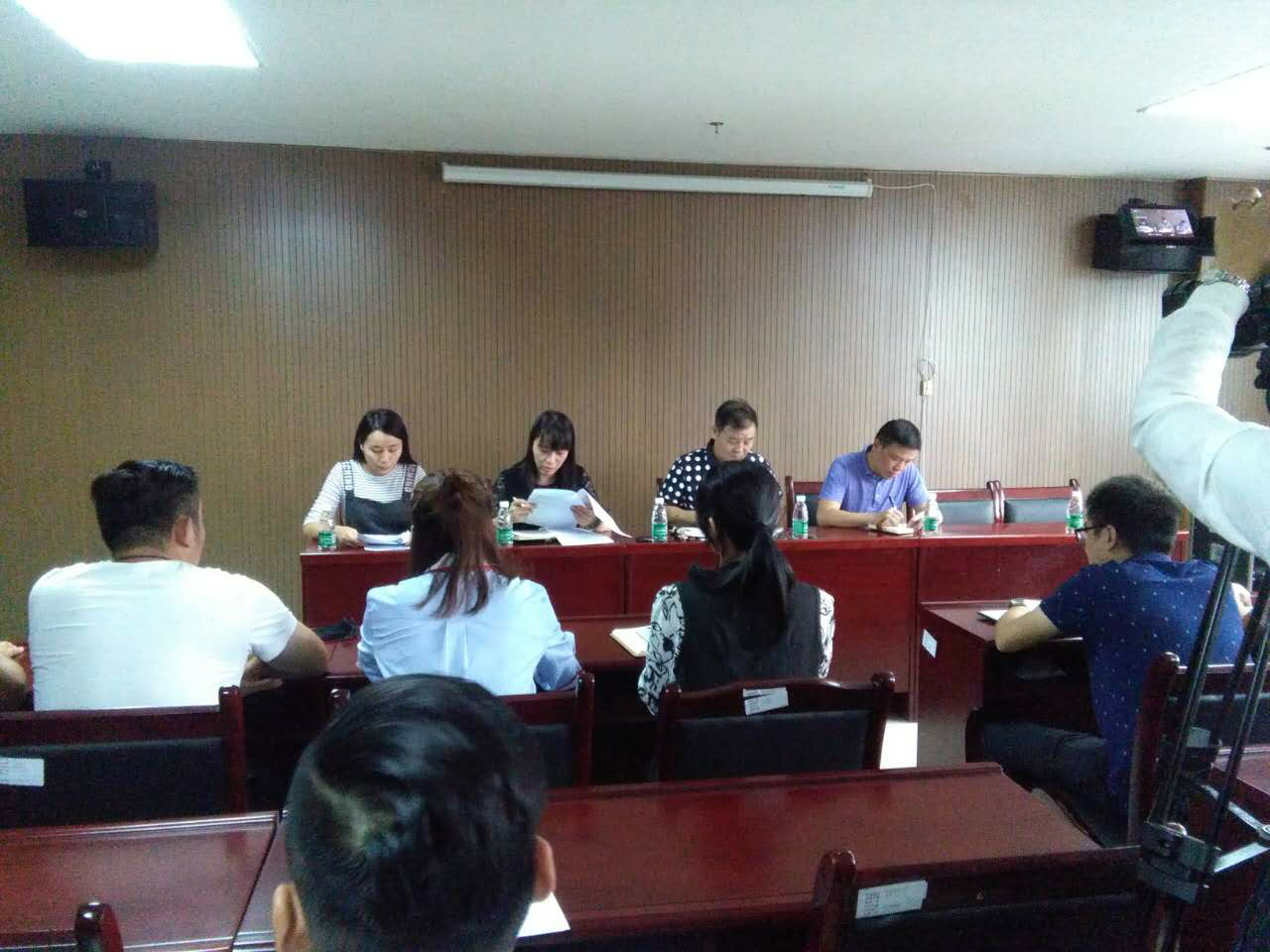 強化廉潔自律意識  嚴(yán)格規(guī)范自身行為