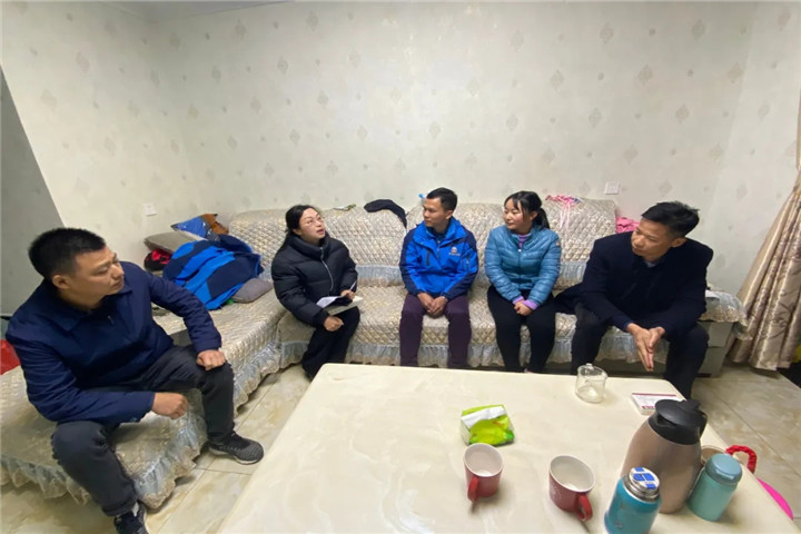 金匠置業黨支部開展廉潔家訪活動